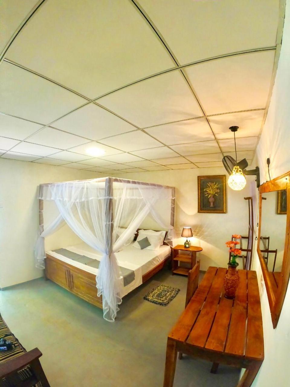 Ostello Surf Resort Ahangama Ngoại thất bức ảnh